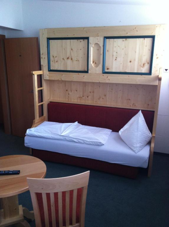 Werfenerhof Hotel Стая снимка
