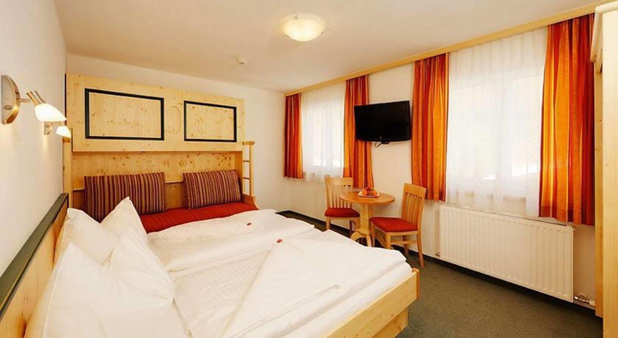 Werfenerhof Hotel Екстериор снимка