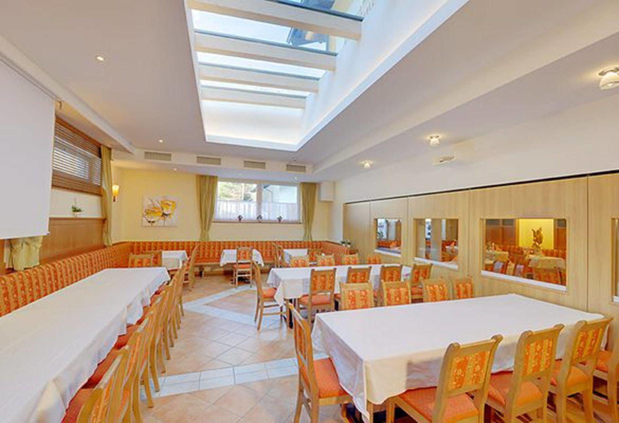 Werfenerhof Hotel Екстериор снимка